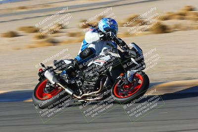 media/Jan-08-2022-SoCal Trackdays (Sat) [[1ec2777125]]/Turn 11 (215pm)/